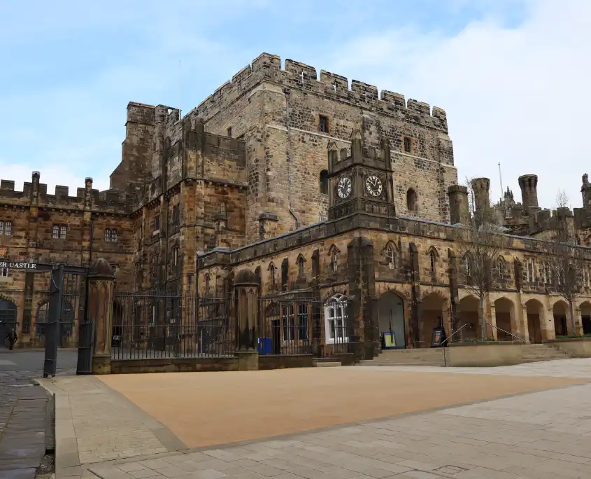 lancaster-castle-slide